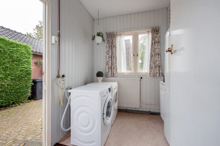 Foto 15 van Veursestraatweg 56