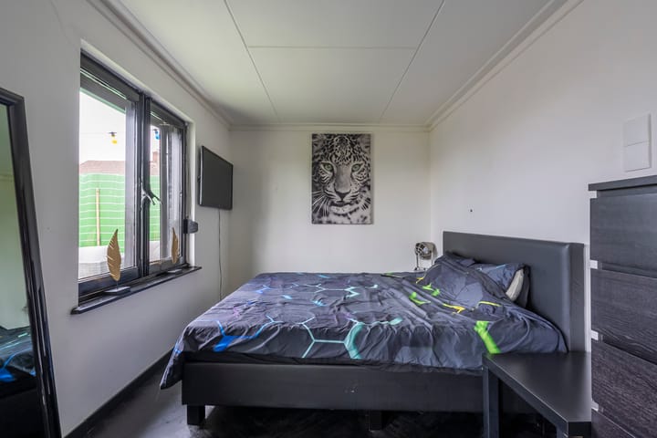 Photo 16 of Heiveldstraat 61