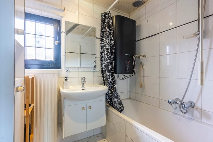 Photo 19 of Heiveldstraat 61