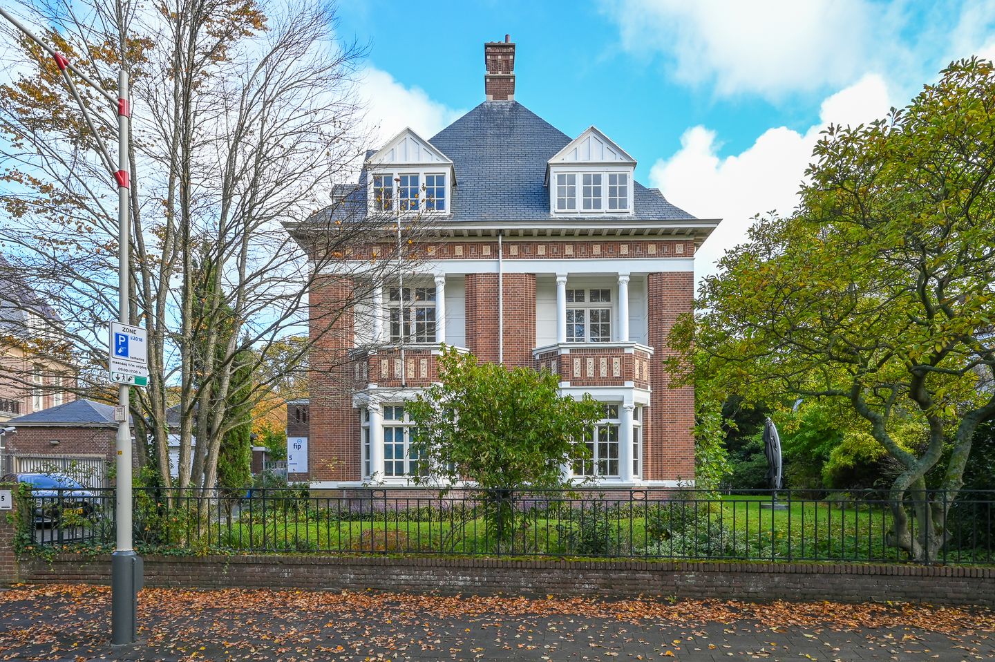 View photo 2 of Andries Bickerweg 5