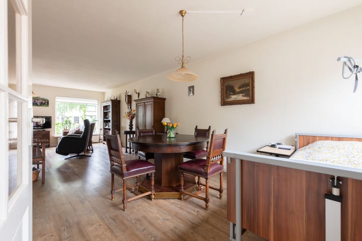 Photo 12 of Van Effrinkstraat 23