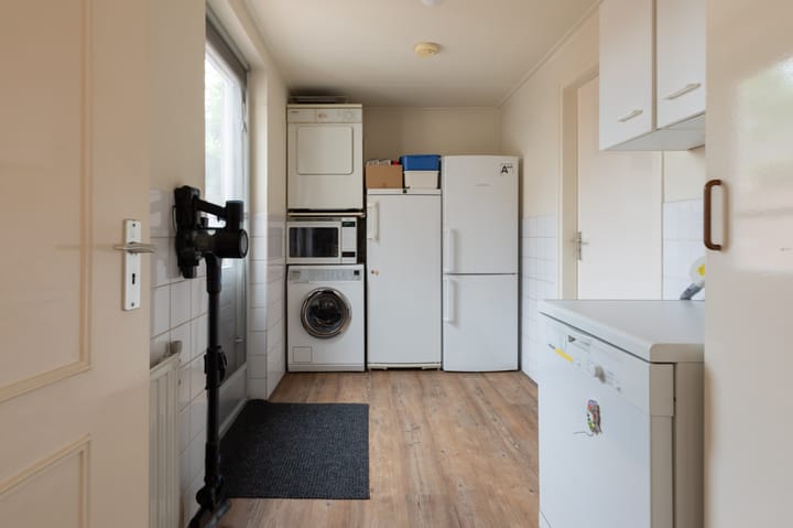 Photo 16 of Van Effrinkstraat 23