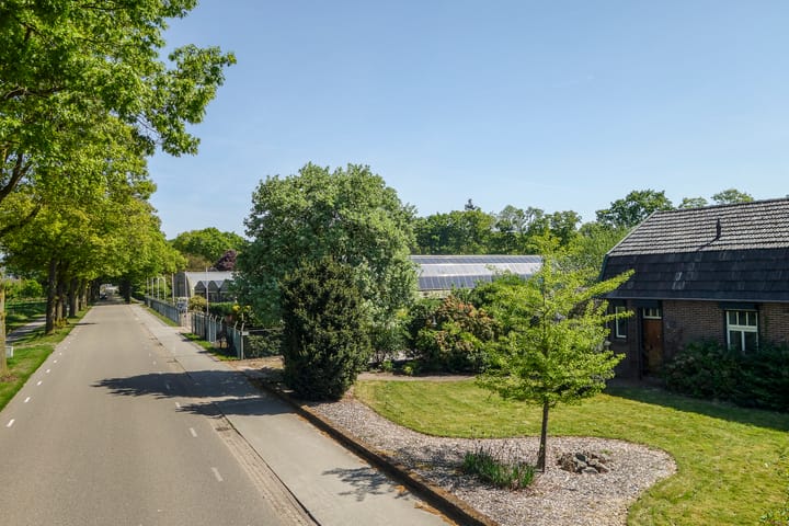 Photo 2 of Eikenlaan 32