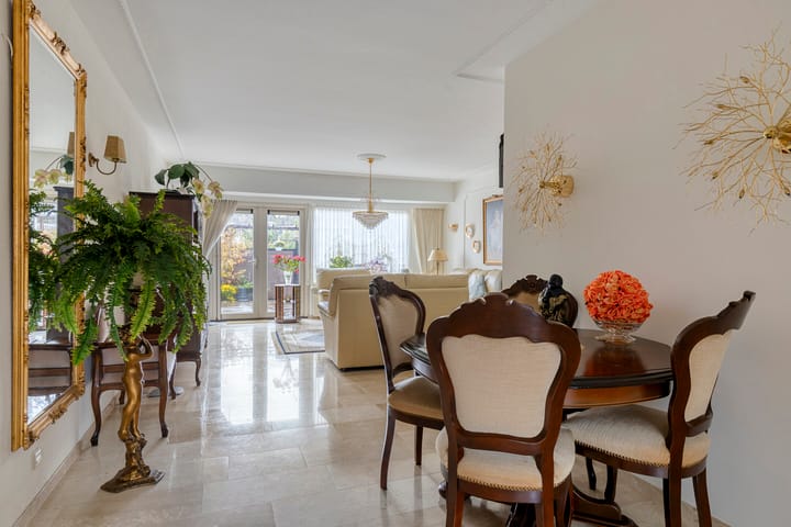 Photo 6 of Klaproos 20