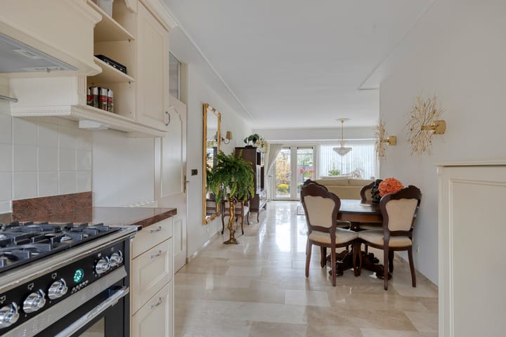 Photo 16 of Klaproos 20