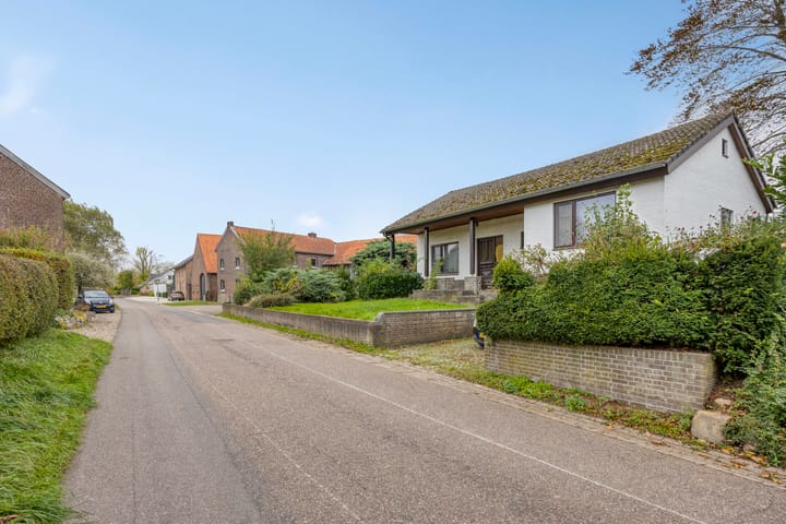 Photo 3 of Honthem 11