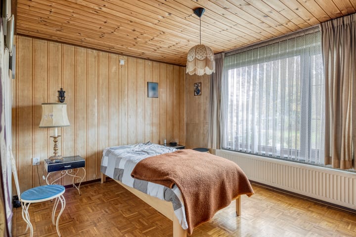 Photo 18 of Honthem 11