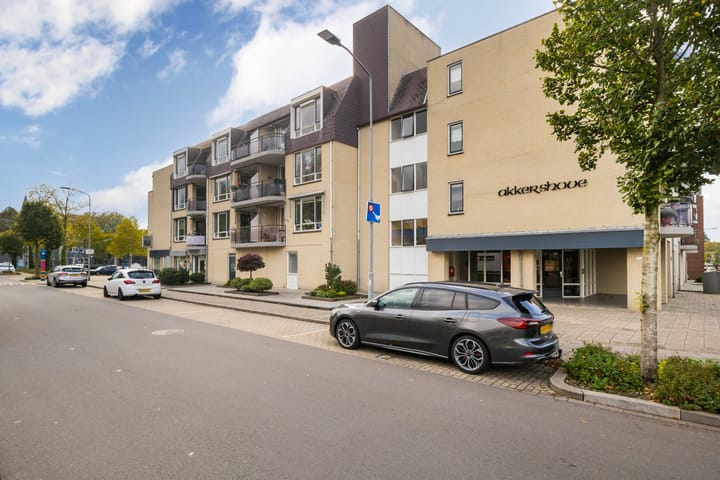 Photo 22 of Bunschoterweg 7