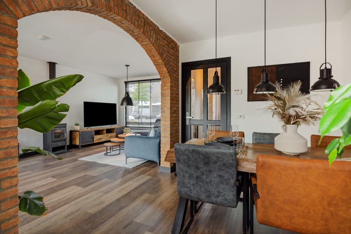 Foto 15 van Hofstraat 18