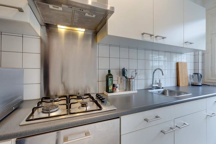 Photo 5 of Van Woustraat 197-1