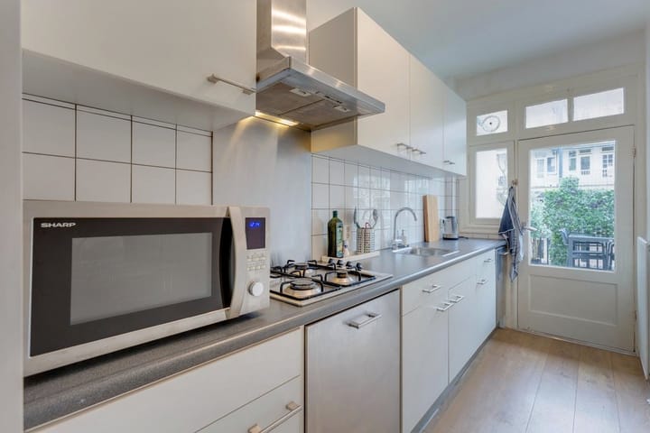 Photo 7 of Van Woustraat 197-1