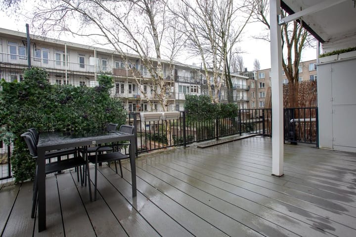 Photo 14 of Van Woustraat 197-1