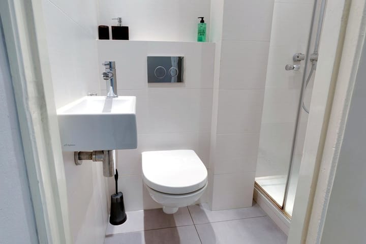 Photo 17 of Van Woustraat 197-1