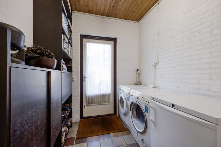 Photo 13 of Alpenroos 6