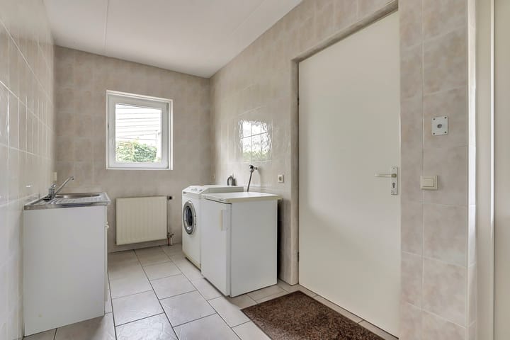 Photo 18 of d'Heule 1