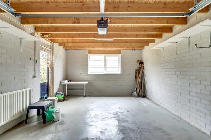 Photo 32 of d'Heule 1