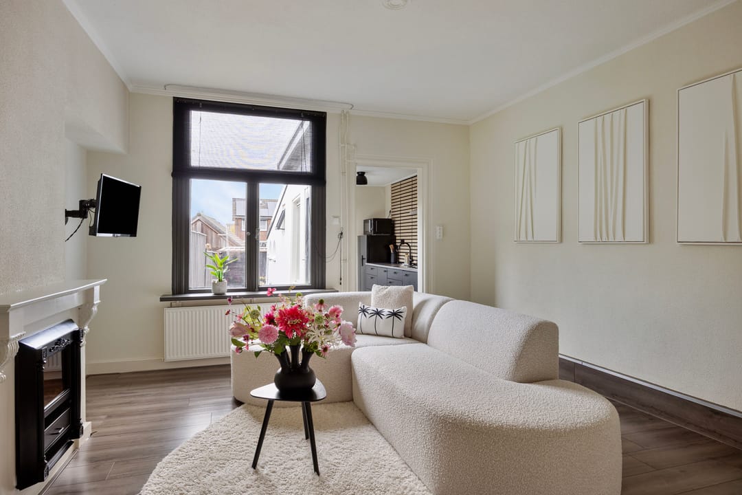 Foto 2 van Dorpsweg 79