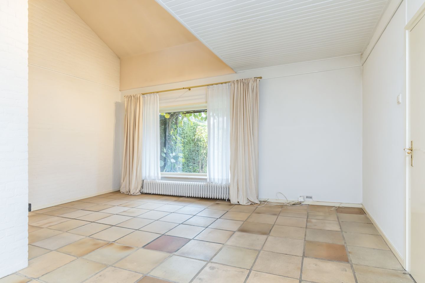 Photo 4 of Christinastraat 3