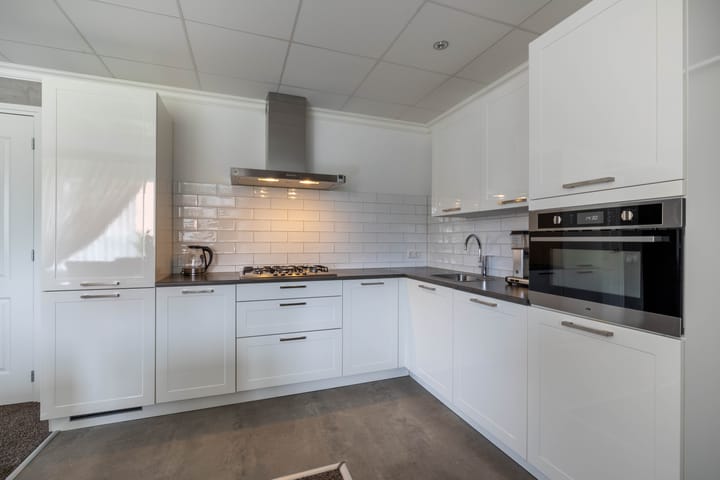 Photo 31 of Andreas Schelfhoutstraat 19