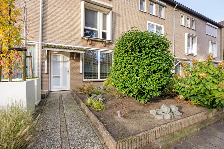 Photo 2 of Doctor Saal van Zwanenberglaan 30