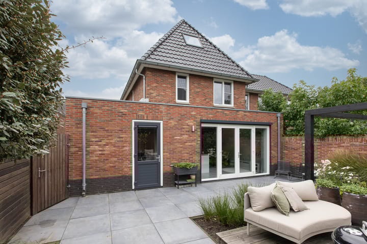 Foto 30 van Nachtegaalstraat 4