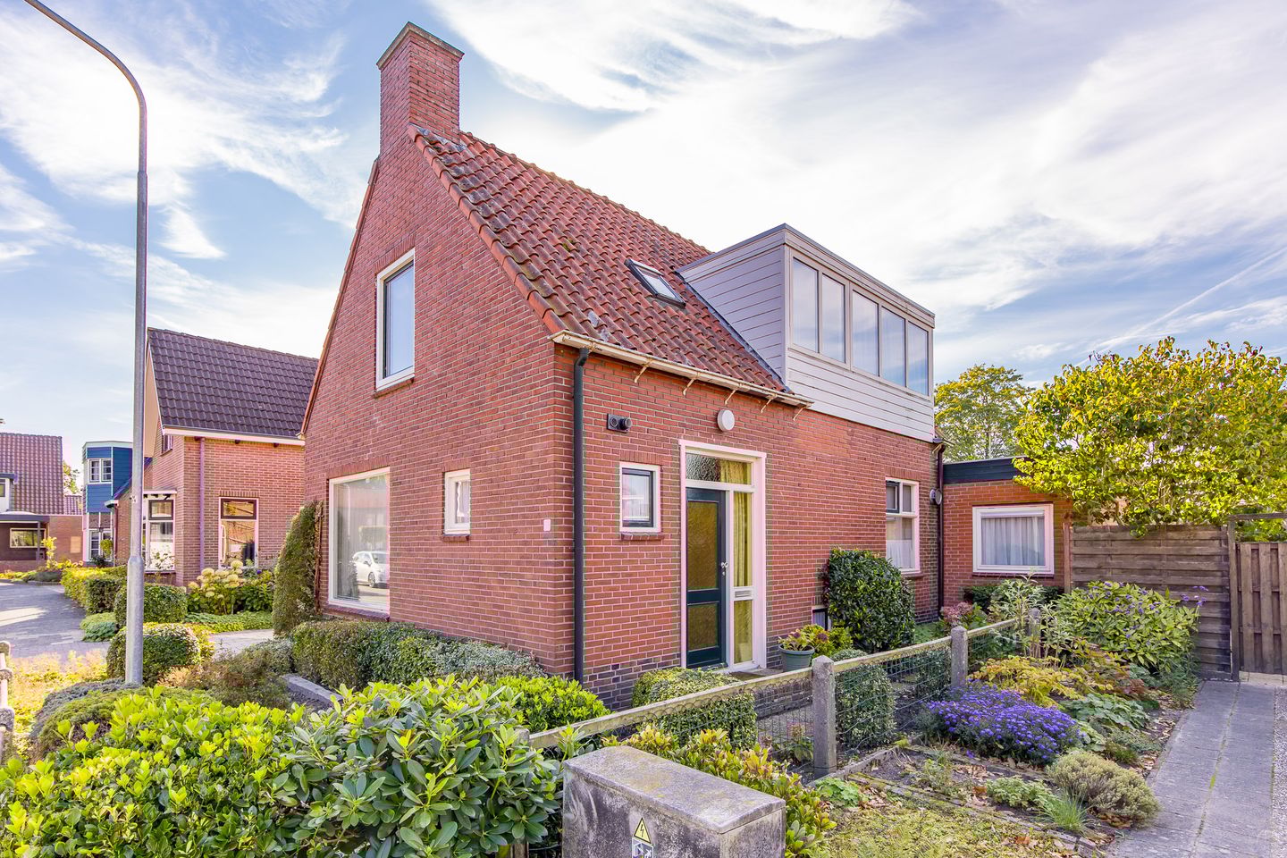 Photo 1 of Koningdwarsstraat 25