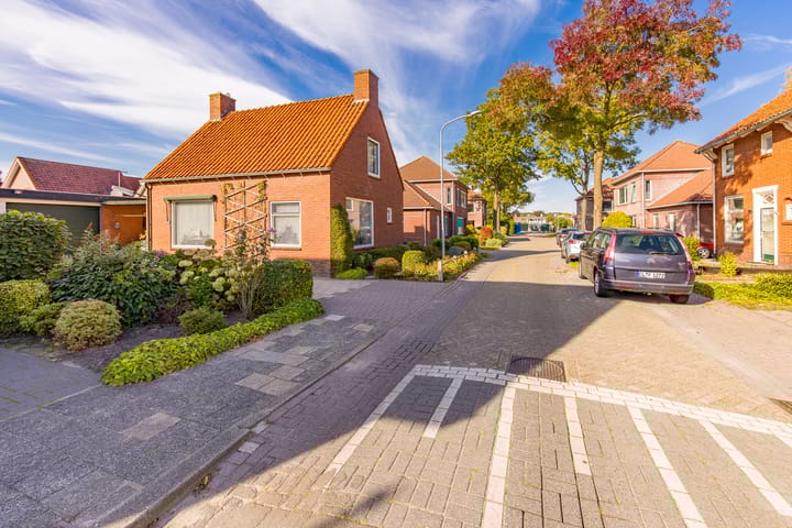 Photo 6 of Koningdwarsstraat 25