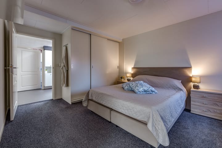 Photo 20 of Koningdwarsstraat 25