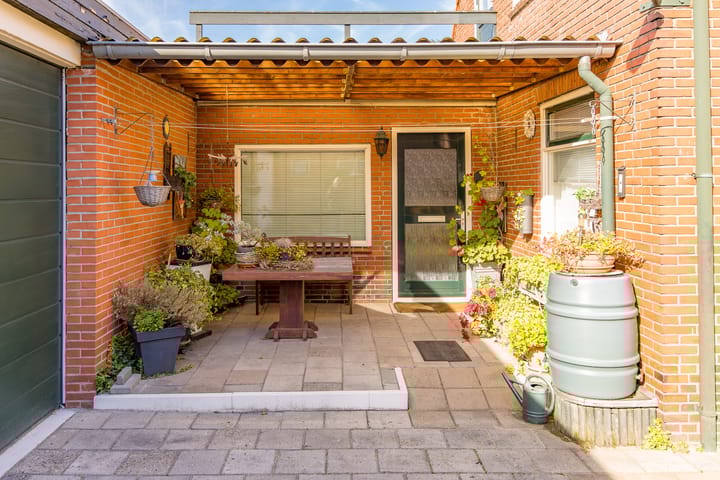 Photo 42 of Koningdwarsstraat 25