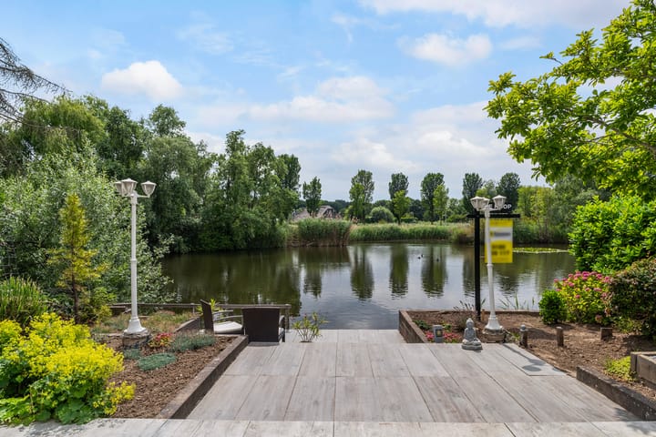 Photo 2 of Brucknerstraat 79