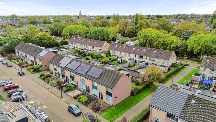 Photo 2 of Jan van Scorelstraat 23