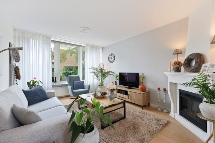 Photo 2 of Jan Ligthartstraat 116