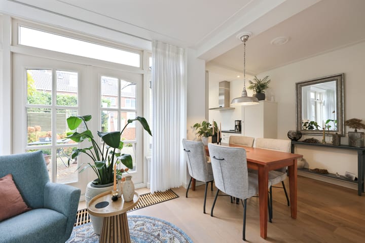 Photo 5 of Jan Ligthartstraat 116