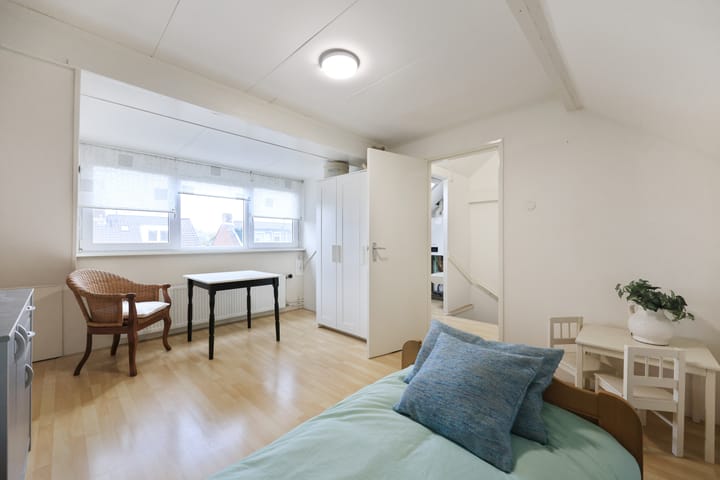 Photo 23 of Jan Ligthartstraat 116