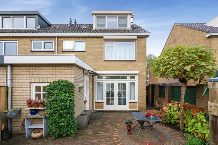 Photo 29 of Jan Ligthartstraat 116