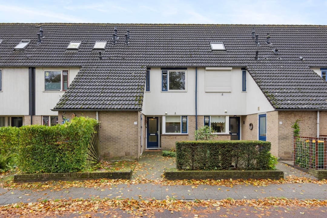 Photo 1 of Suze Robertsonstraat 27