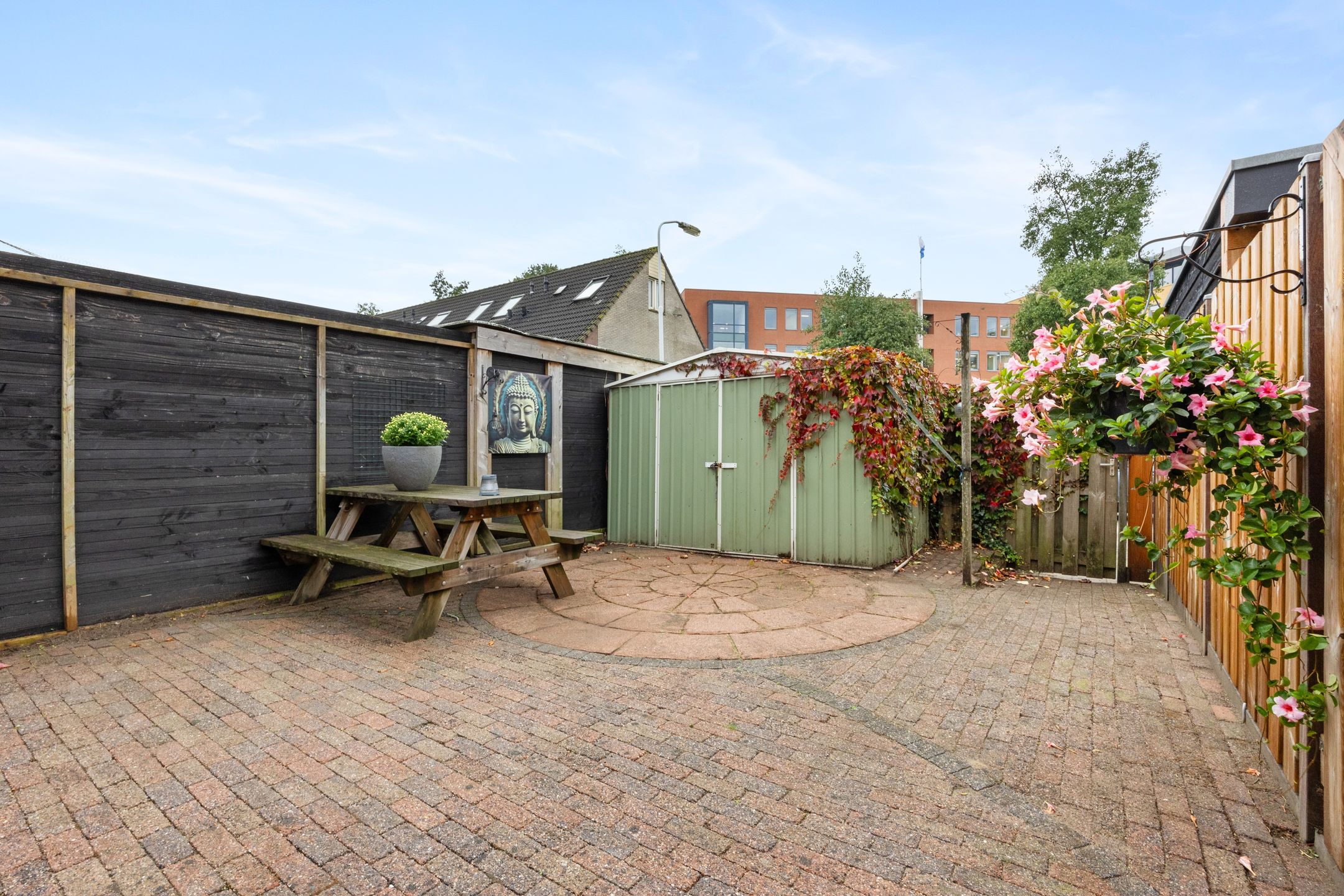 Photo 30 of Suze Robertsonstraat 27