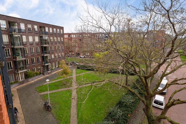 Photo 39 of Zwaluwsingel 158