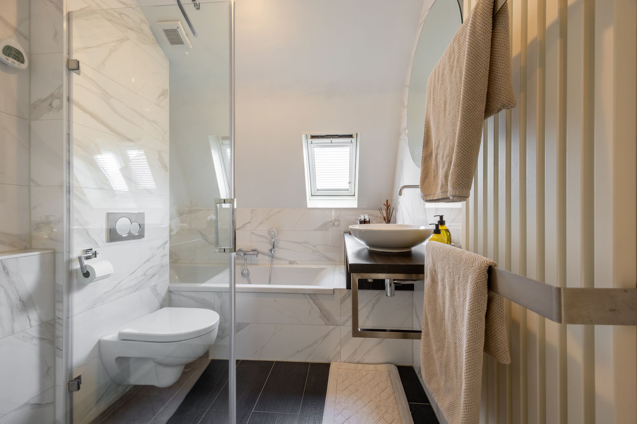 Photo 12 of Waldeck Pyrmontstraat 4-RD