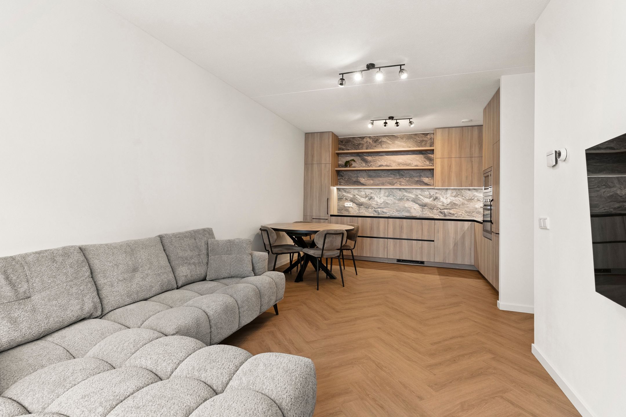 Foto 3 van Beneluxlaan 919