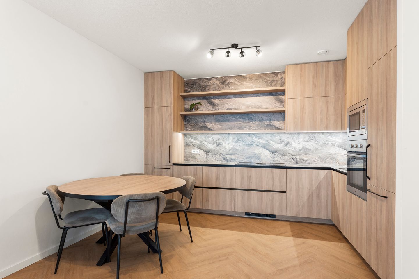 Foto 4 van Beneluxlaan 919