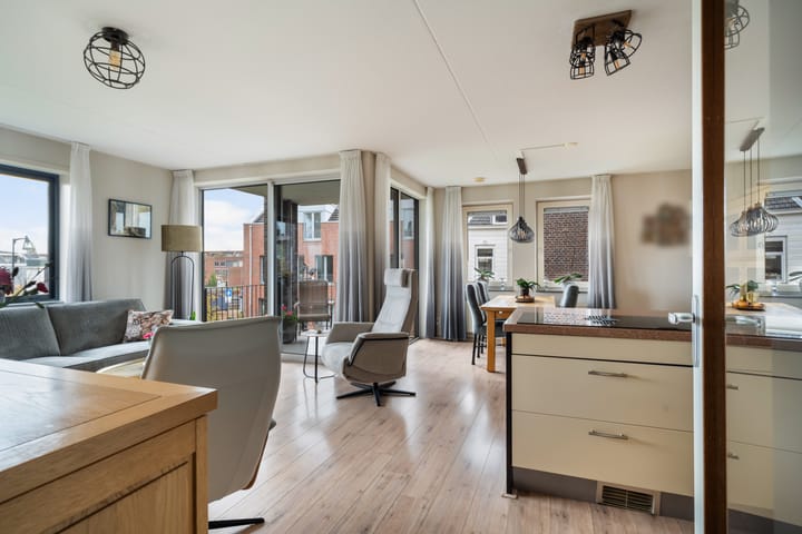 Foto 15 van Hoogstraat 6