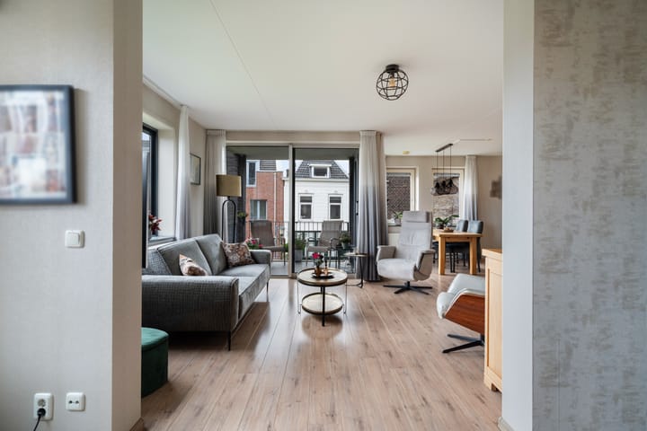 Foto 28 van Hoogstraat 6