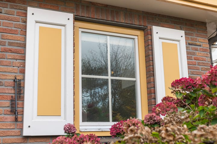 Photo 5 of Peuscher 4