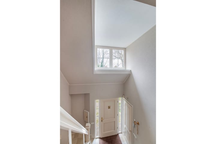 Photo 30 of Peuscher 4