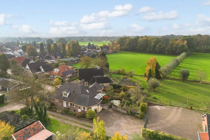 Photo 51 of Peuscher 4