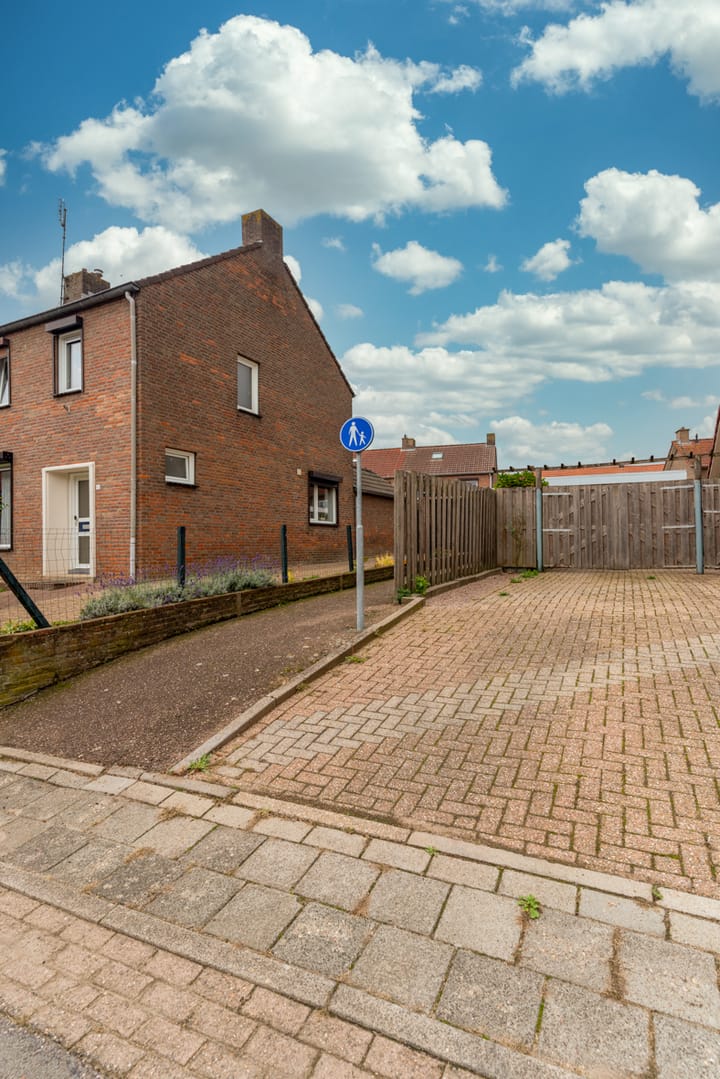 Foto 32 van Grootgenhouterstraat 94