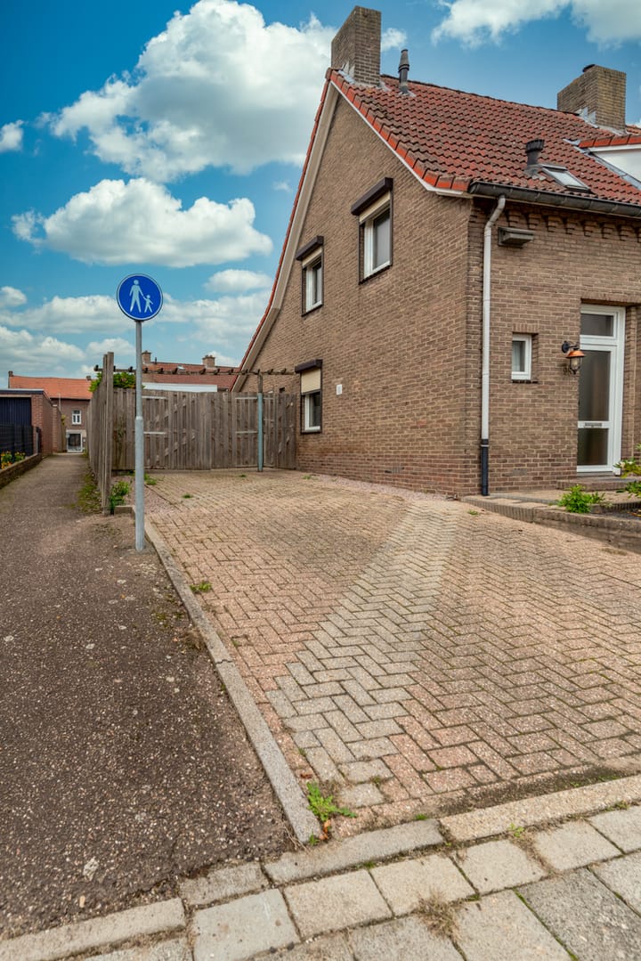 Foto 33 van Grootgenhouterstraat 94