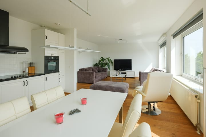 Foto 10 van Talbotstraat 221