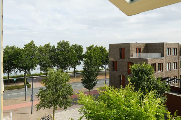 Foto 22 van Talbotstraat 221